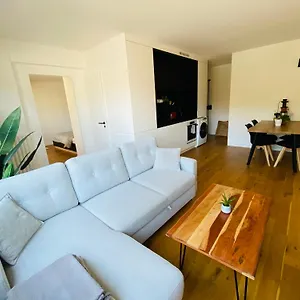 Le Repos Montchatois - Moderne Appartement
